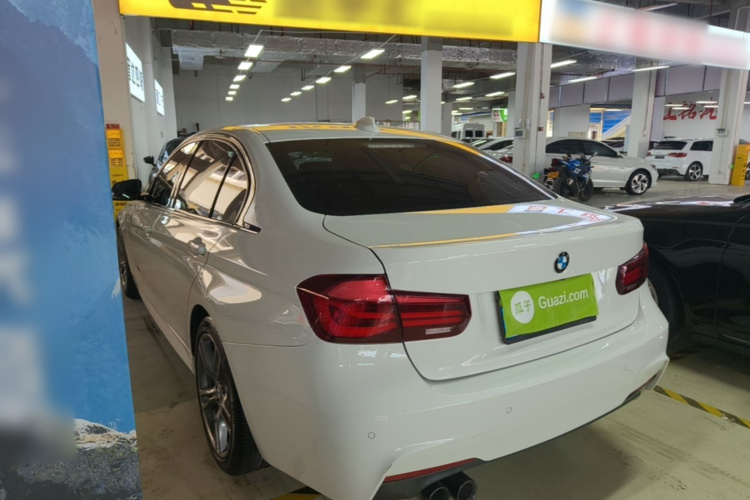 BMW 3 Series 2019 car image #5
