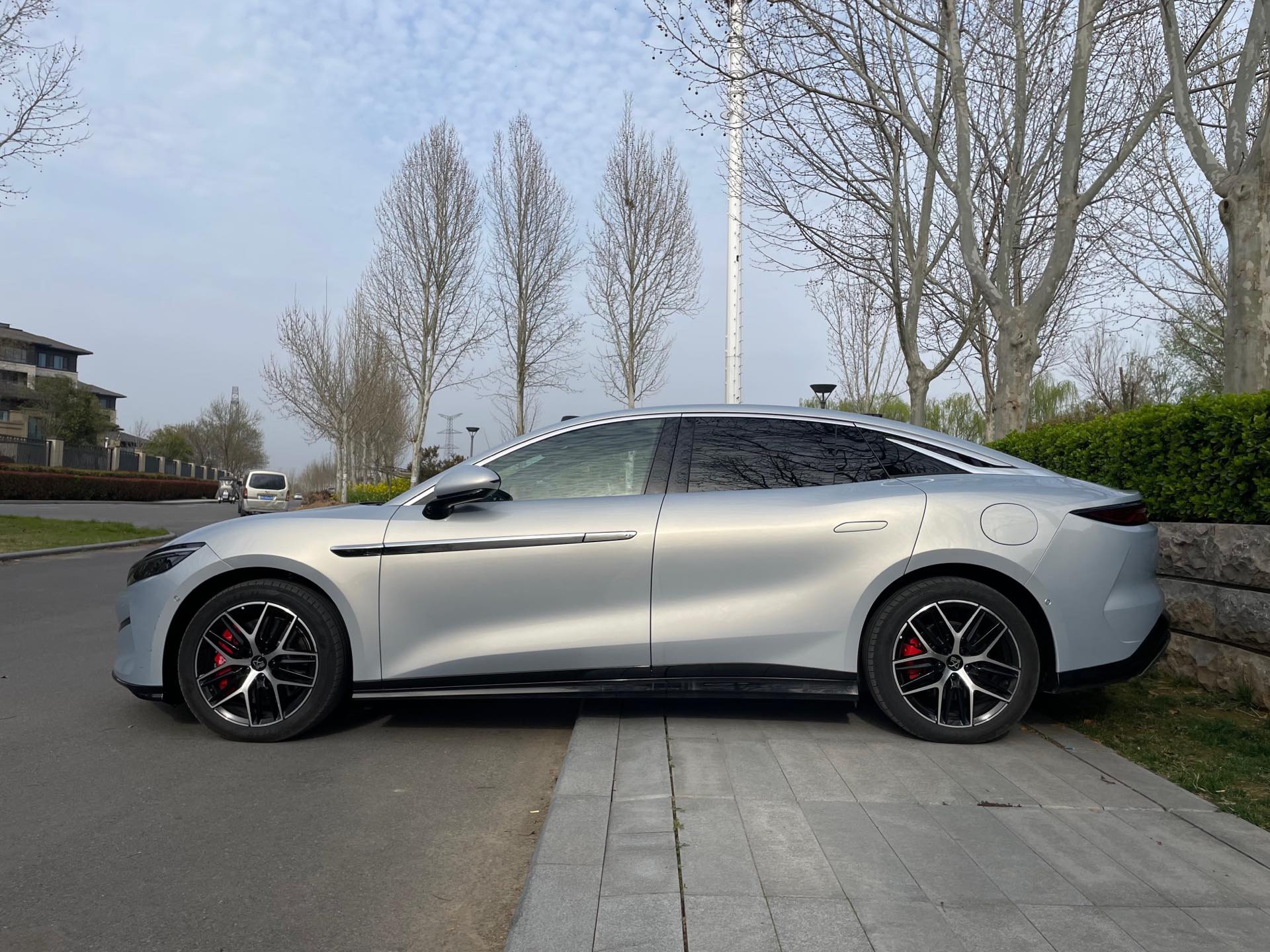 BYD HanL 2025 صورة سيارة #10