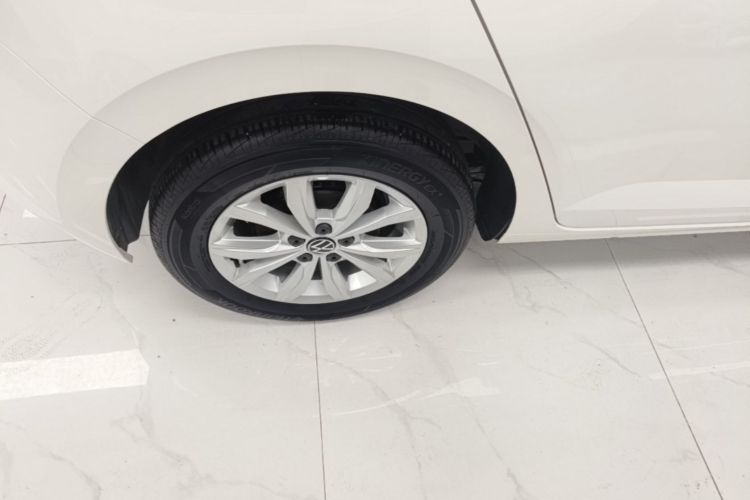 Volkswagen Polo 2021 car image #10