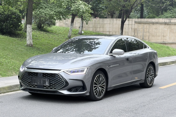 BYD Han 2022 car image #2
