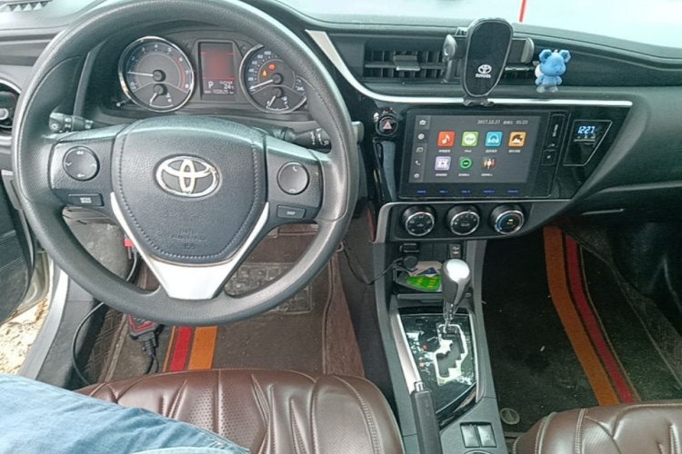 Toyota Corolla 2017 #10 Toyota Corolla 2017 car image #10