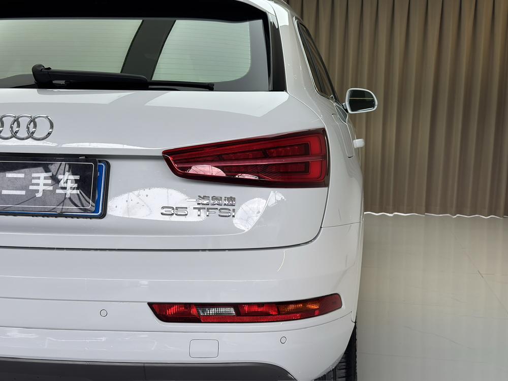 Audi Q3 2017 #11 Audi Q3 2017 car image #11
