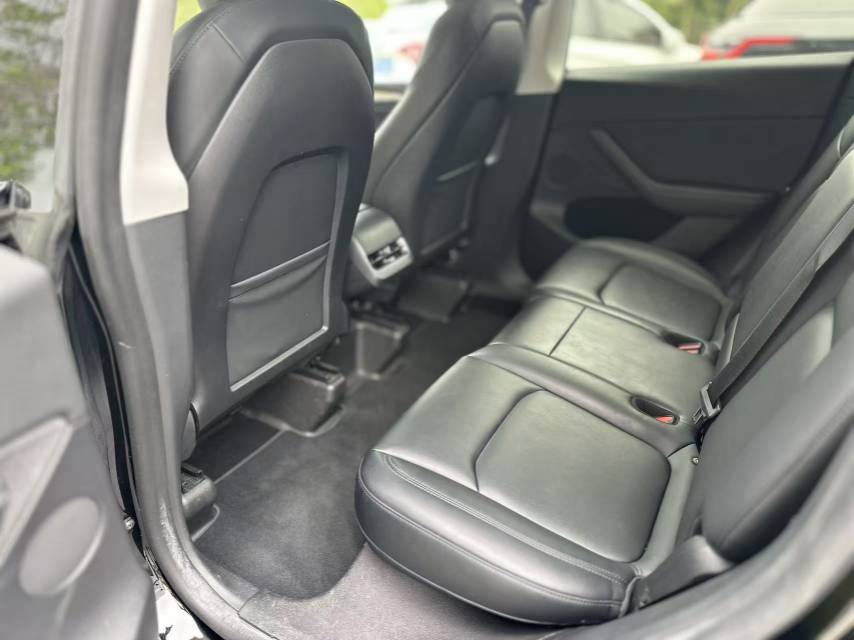 Tesla Model Y 2023 #5 Tesla Model Y 2023 car image #5