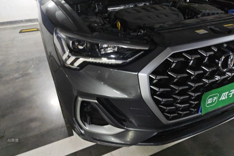 Audi Q3 2025 car image #8