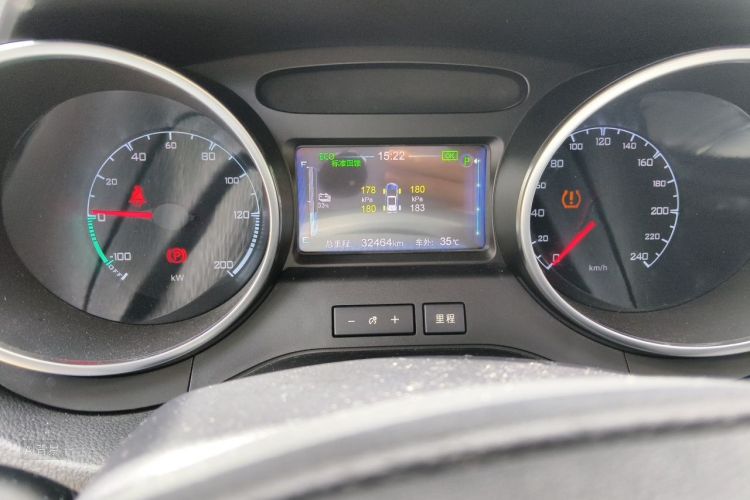 BYD Yuan New Energy 2019 car image #14