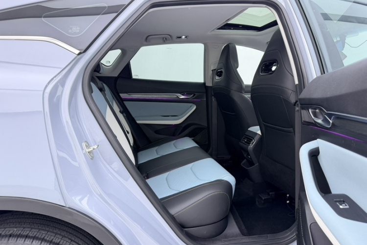 GEELY Emgrand S 2022 car image #12