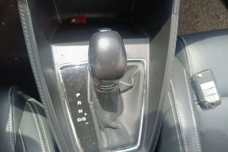 MG ZS 2017 car image #14
