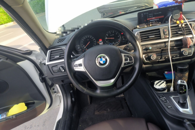 BMW 3 Series 2019 صورة سيارة #12