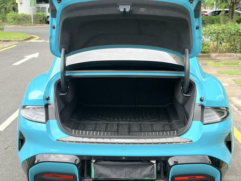 2025 #17 2025 immagine di auto #17