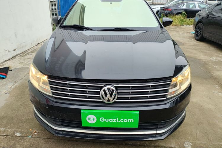 Volkswagen Lavida 2017 car image #3