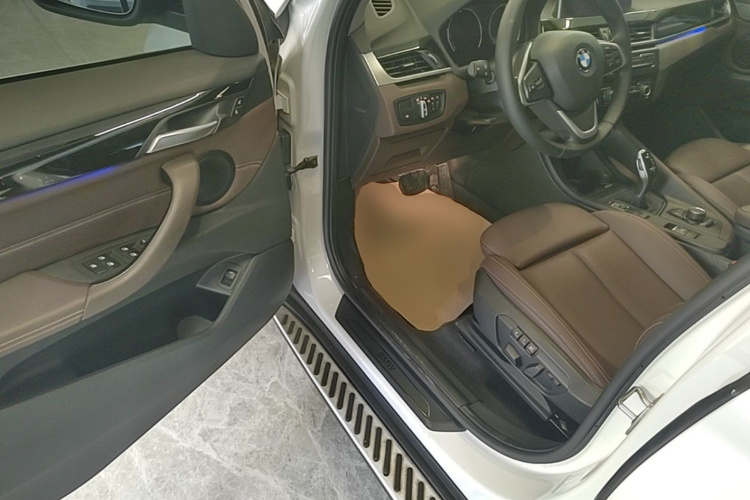 BMW X1 2019 image de voiture #16