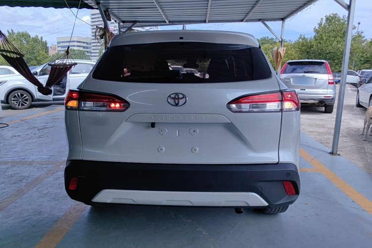 Toyota Corolla Cross 2022 #4 Toyota Corolla Cross 2022 car image #4