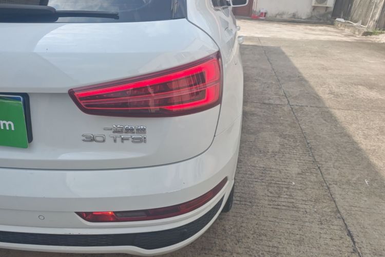 Audi Q3 2019 #3 Audi Q3 2019 car image #3
