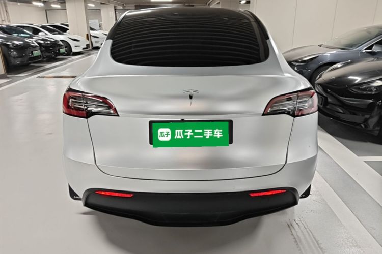 Tesla Model Y 2022 car image #6