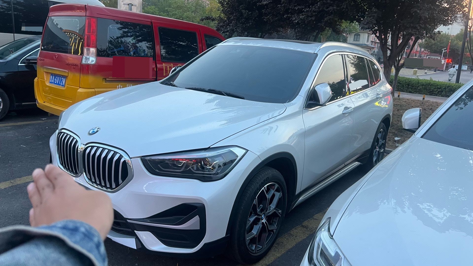 BMW X1 2020 car image 