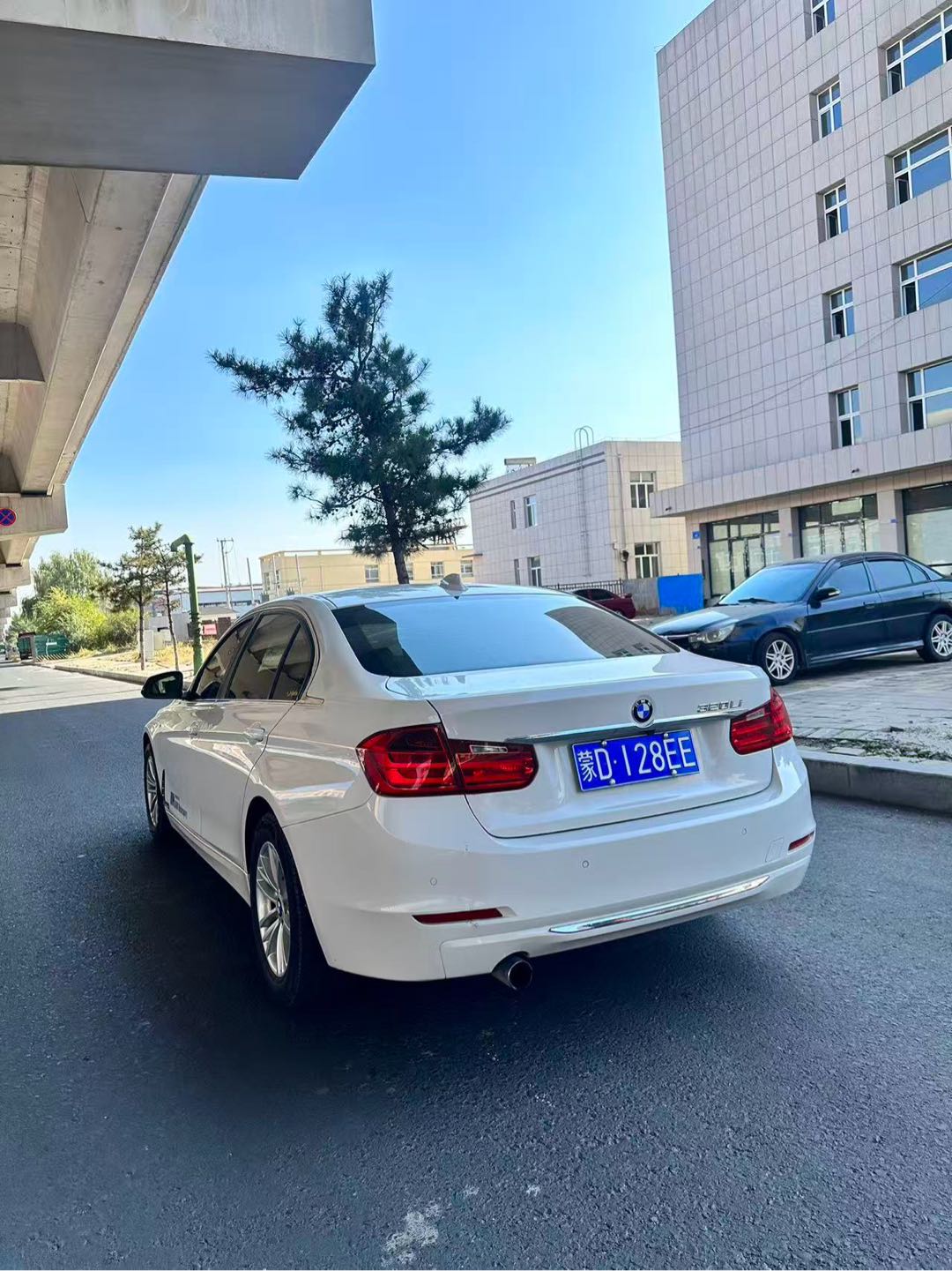 BMW 3 Series 2013 car image #8