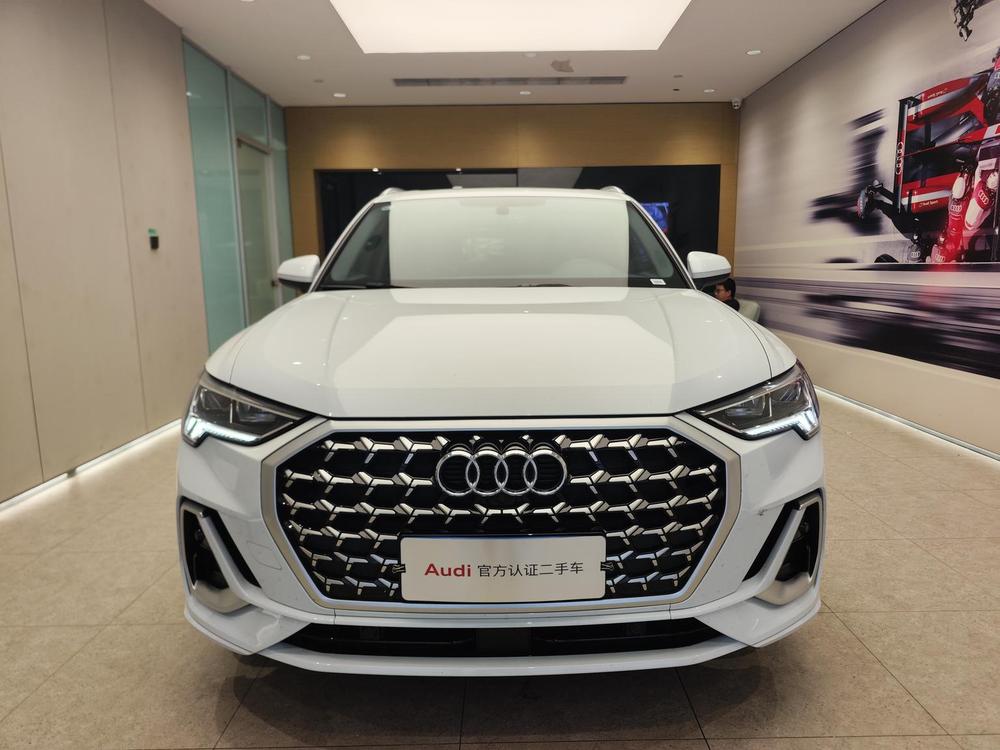 Audi Q3 2025 изображение автомобиля #2
