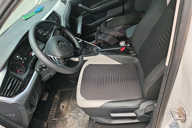 Volkswagen Polo 2021 car image #17