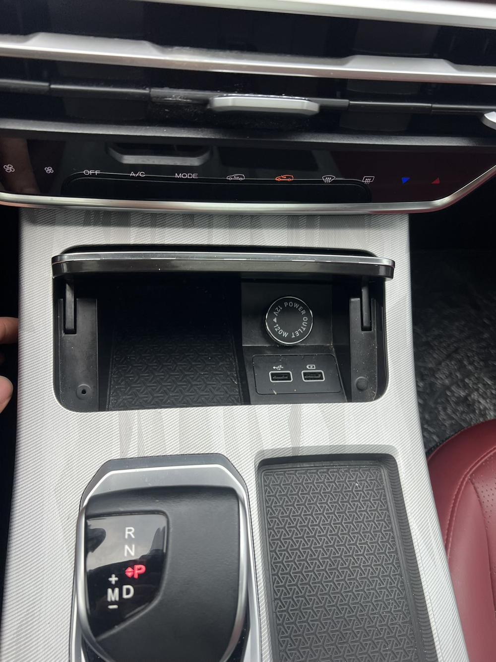 Jetour X70 PLUS 2023 car image #14
