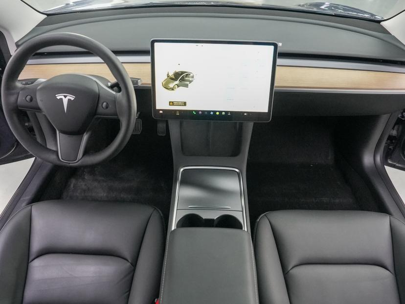 Tesla Model 3 2021 car image #11