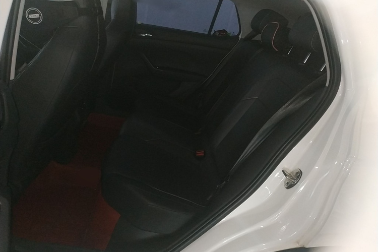 Volkswagen T-Cross 2021 car image #17