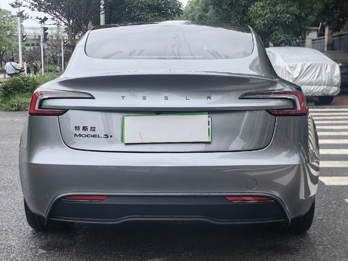 Tesla Model 3 2025 car image #3