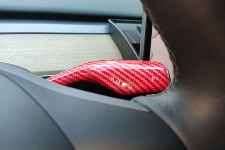 Tesla Model Y 2022 car image #14