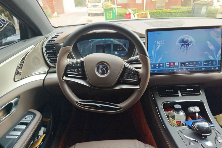 BYD Han 2024 #11 BYD Han 2024 immagine di auto #11