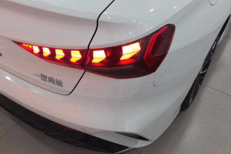 Audi A3 2025 immagine di auto #8