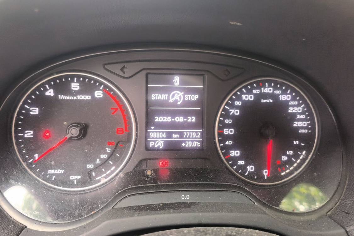 Audi A3 2016 immagine di auto #24