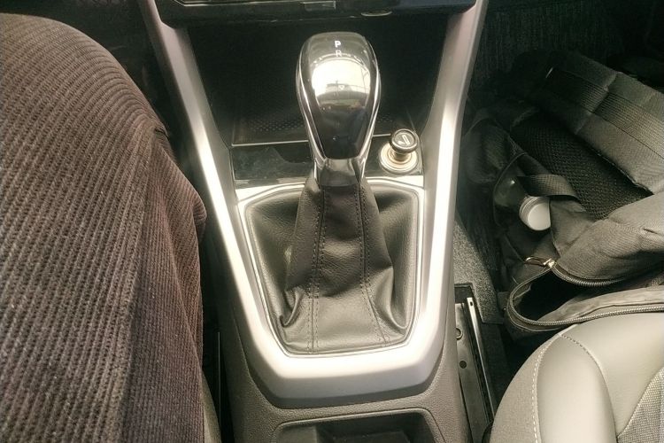 Volkswagen T-Cross 2020 car image #14