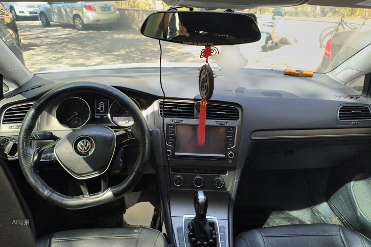 Volkswagen Golf 2014 car image #11