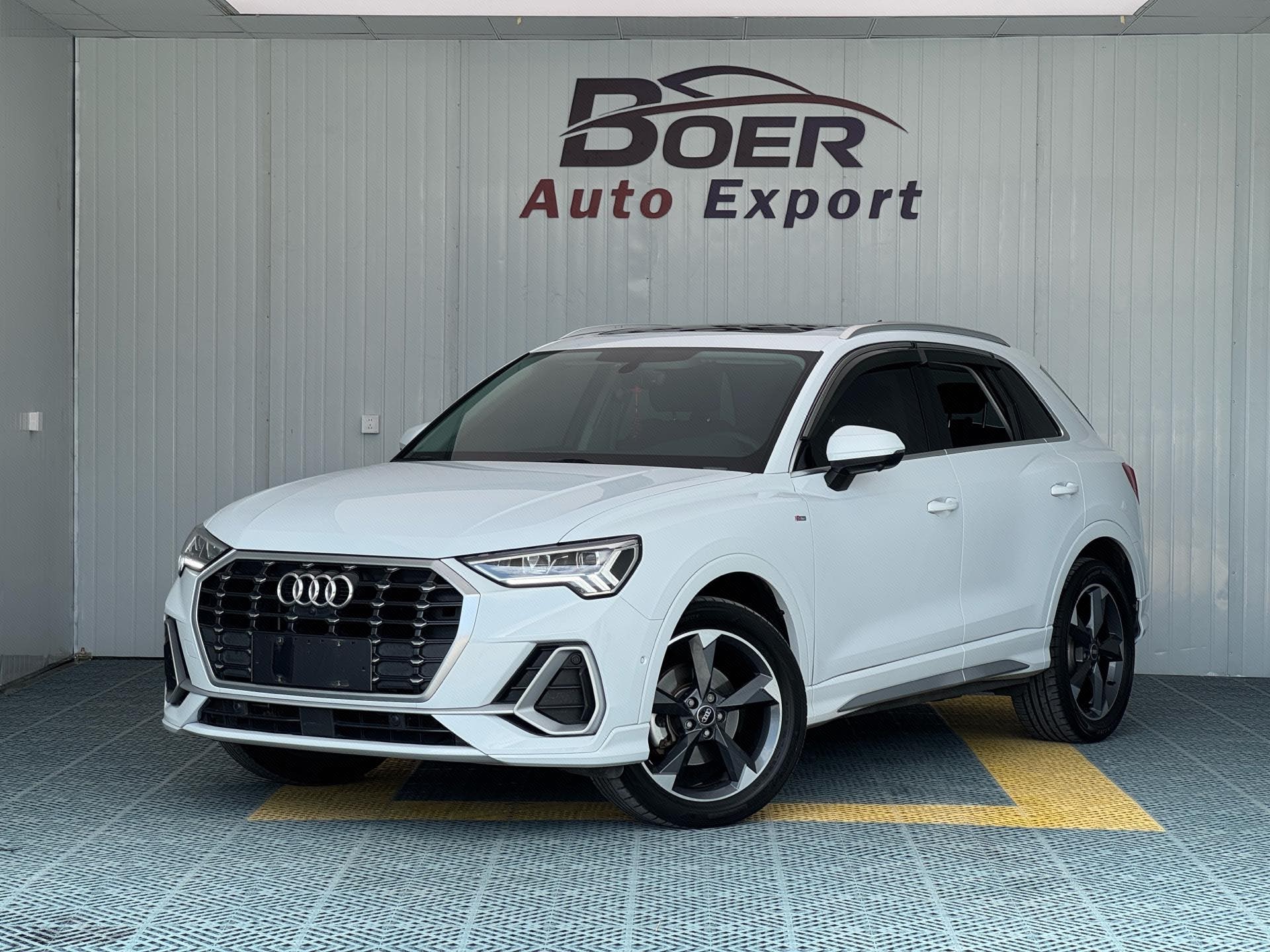 2022 immagine di auto 