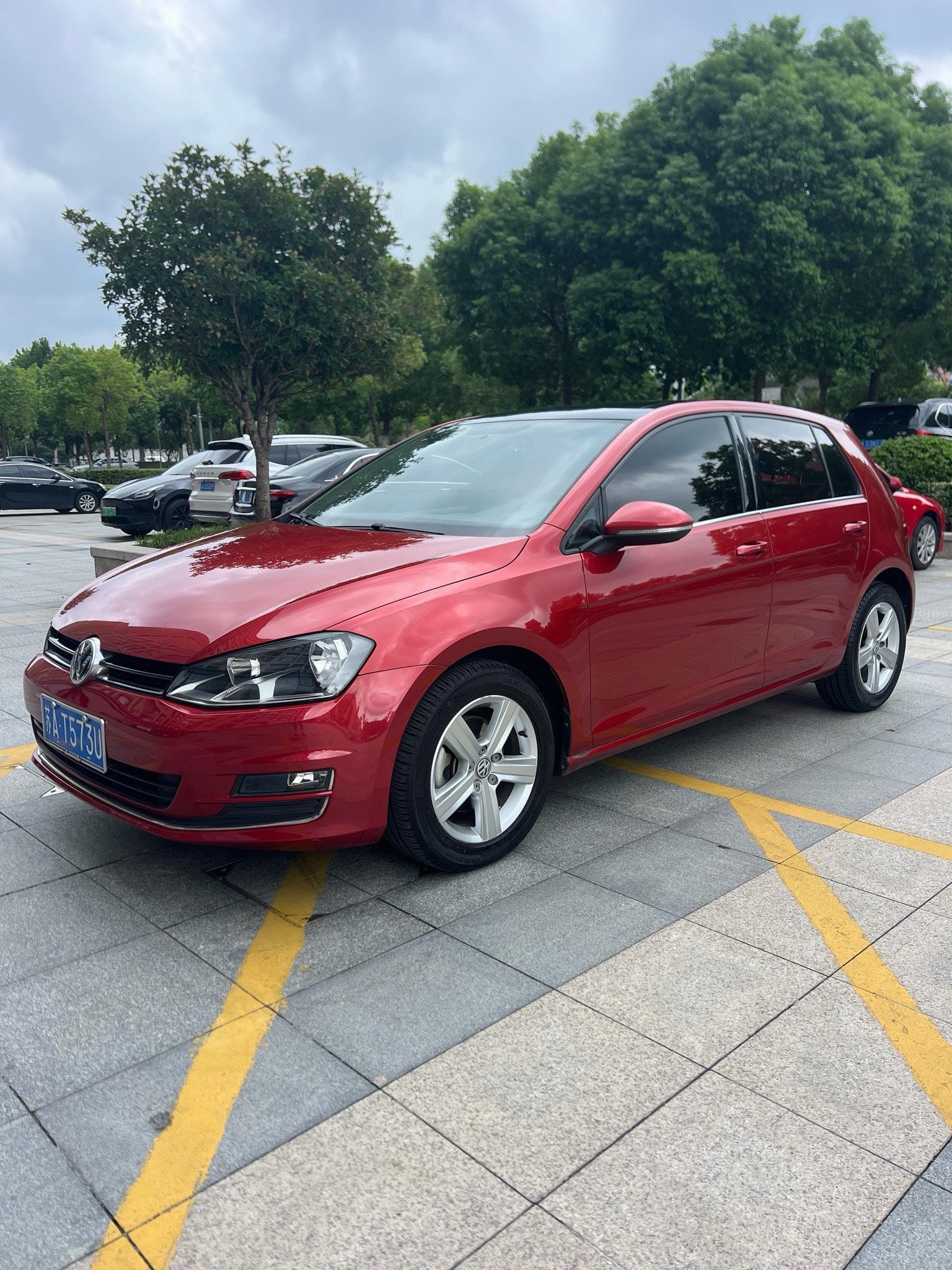 2014 2014 car image