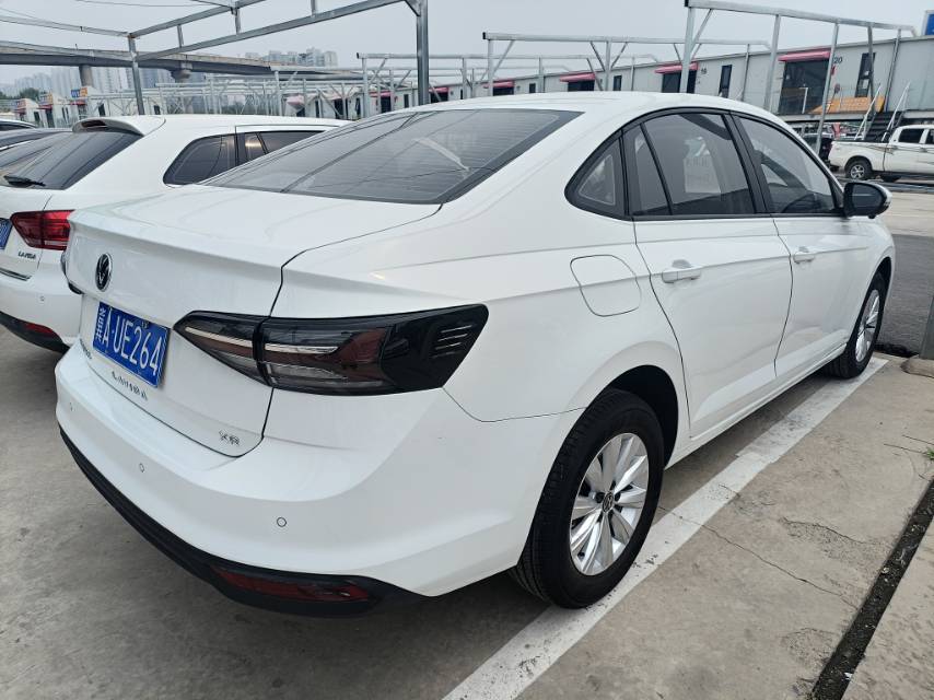 Volkswagen Lavida 2025 car image #4