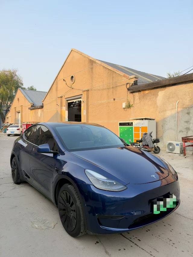Tesla Model Y 2024 #2 Tesla Model Y 2024 imagen de coche #2