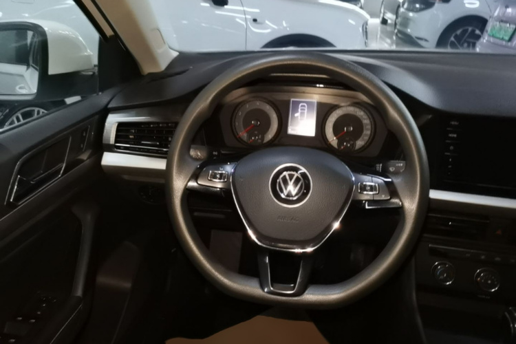 Volkswagen Lavida 2021 car image #11