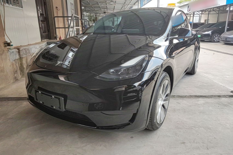 Tesla Model Y 2022 #2 Tesla Model Y 2022 car image #2
