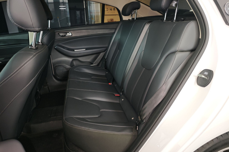 Chery Arrizo 5 2026 immagine di auto #17