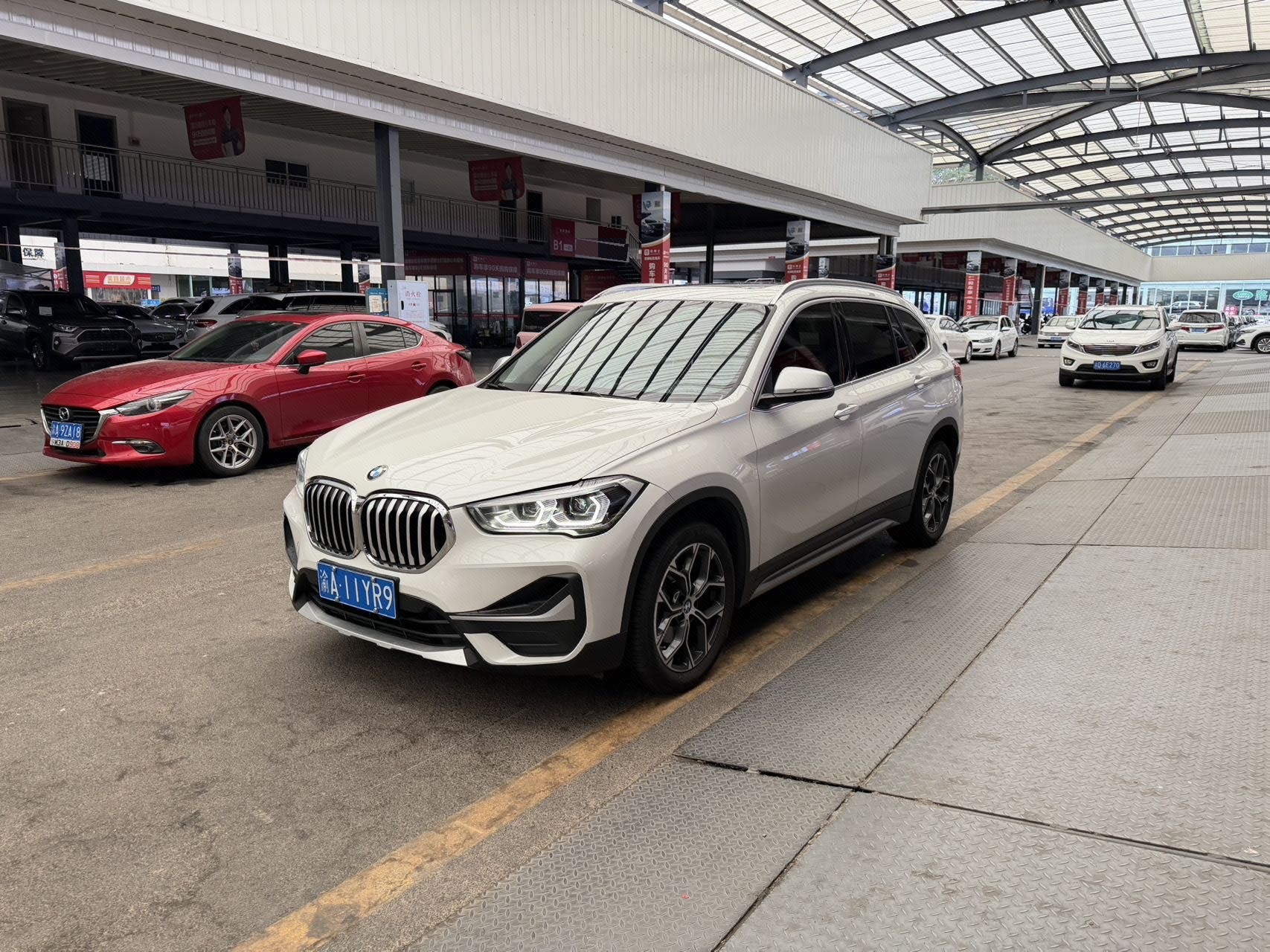 BMW X1 2022 BMW X1 2022 car image