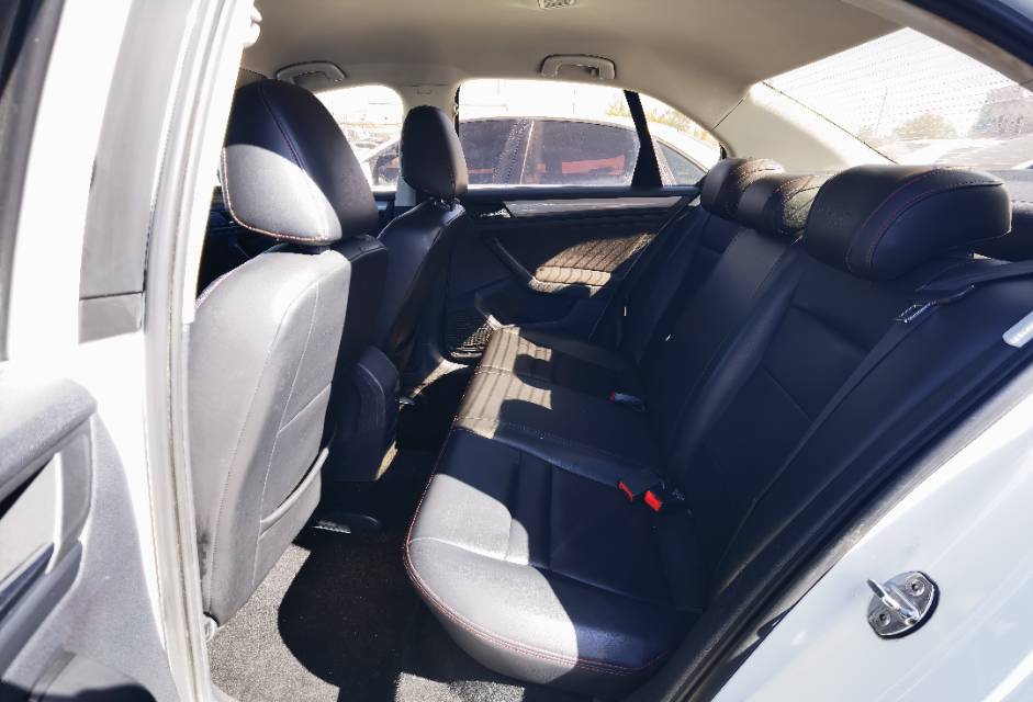 Volkswagen Bora 2016 image de voiture #5