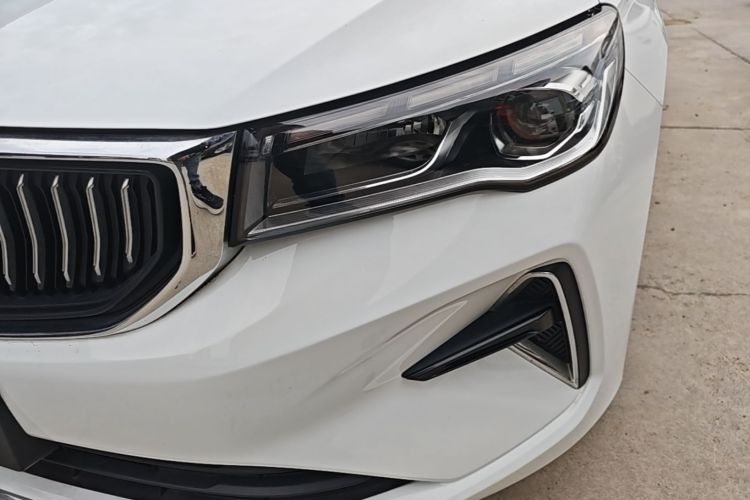 GEELY Emgrand 2022 #22 GEELY Emgrand 2022 car image #22