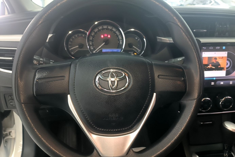 Toyota Corolla 2018 #14 Toyota Corolla 2018 car image #14