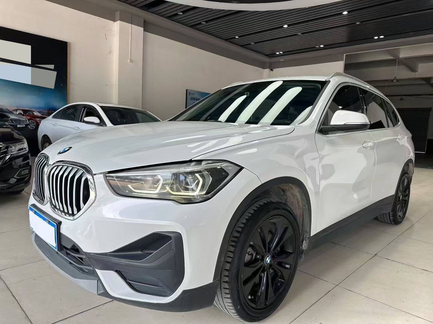 BMW X1 2020 car image 