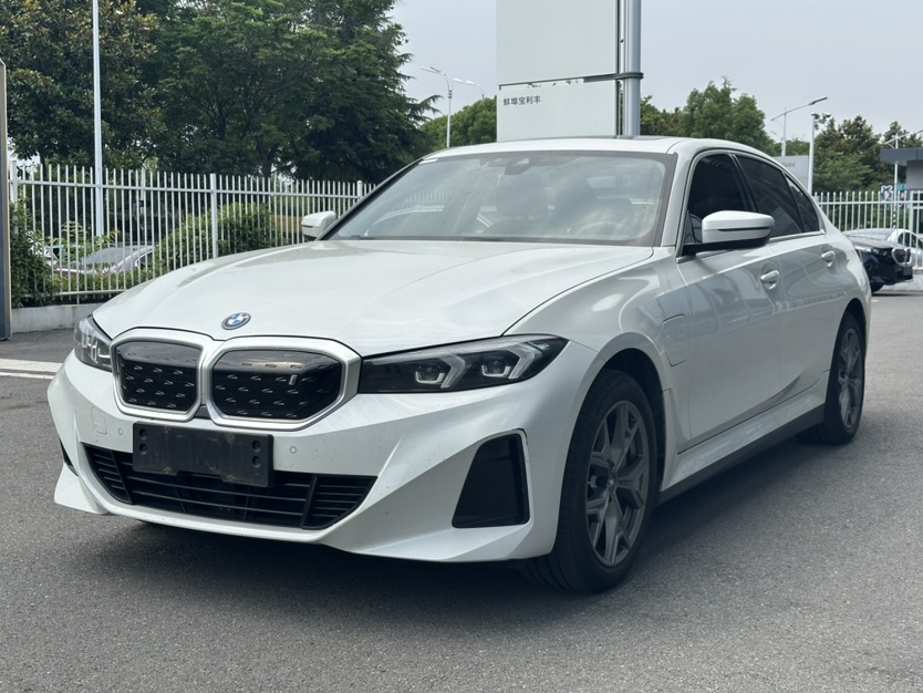 BMW i3 2022 car image 