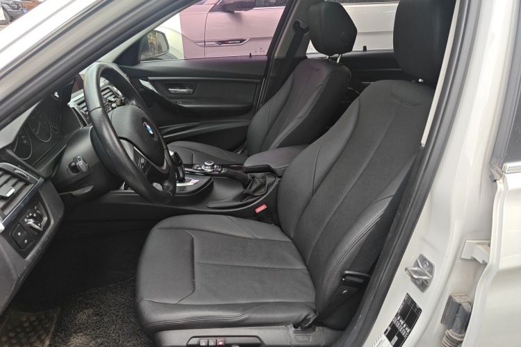 BMW 3 Series 2016 car image #15
