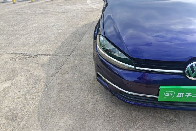 Volkswagen Golf 2018 car image #8