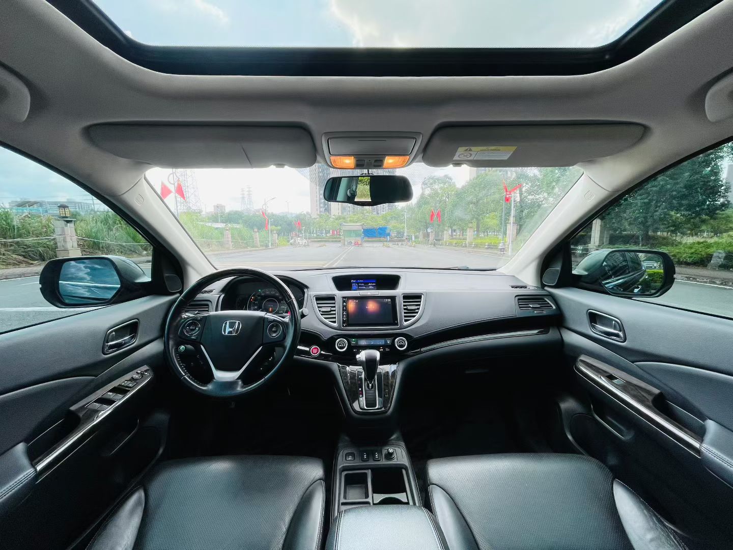 Honda CR-V 2017 immagine di auto #5