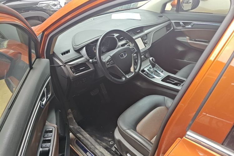 GEELY Emgrand GS 2016 car image #16
