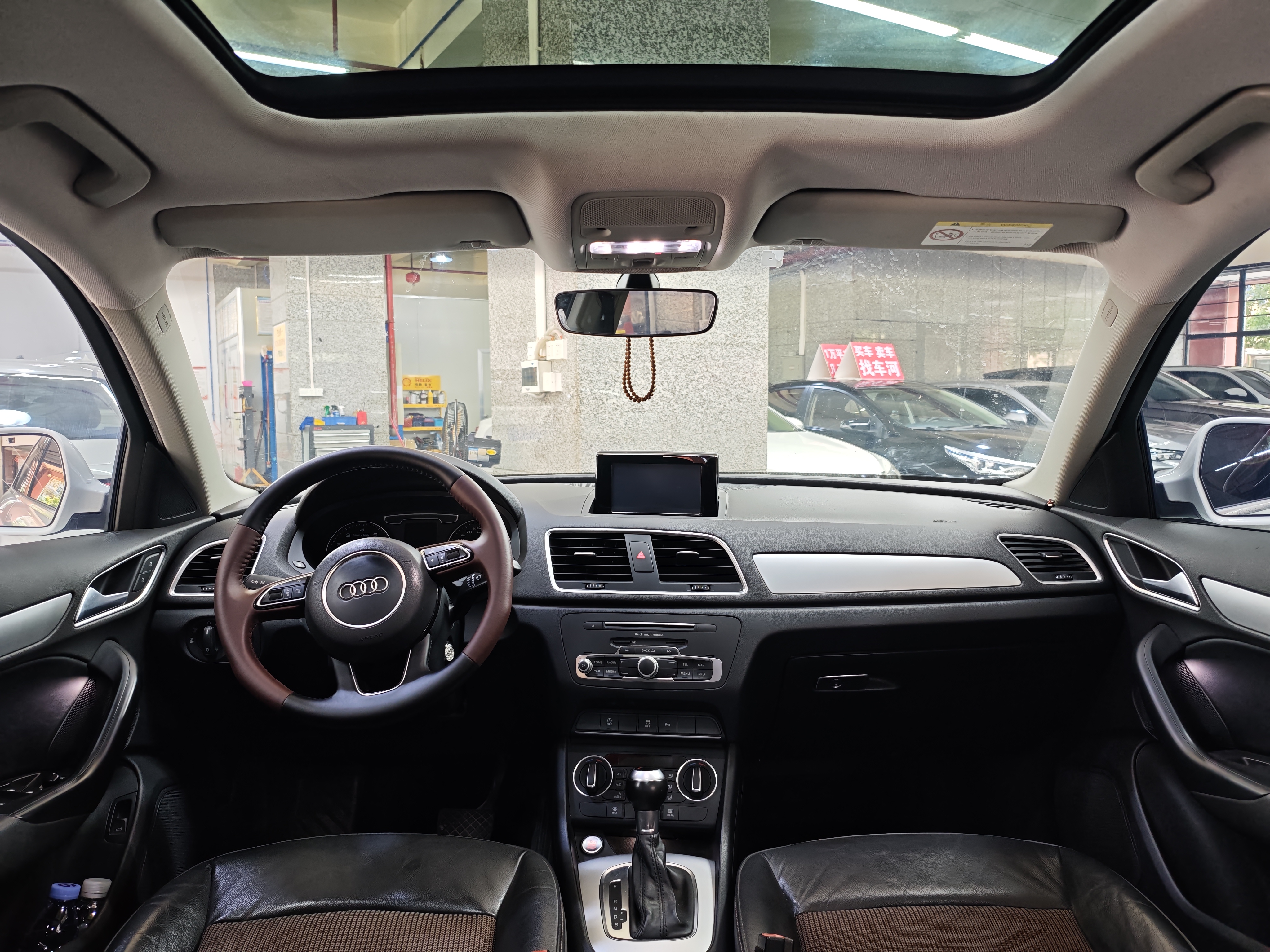 Audi Q3 2018 immagine di auto #5